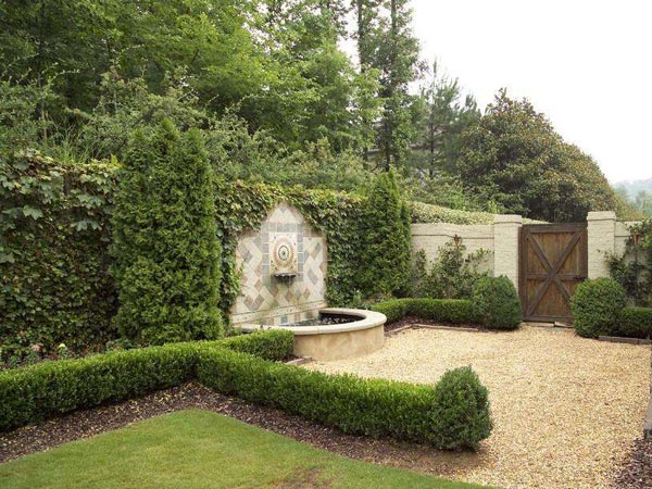 小区绿化养护如何实现养护机械化创新