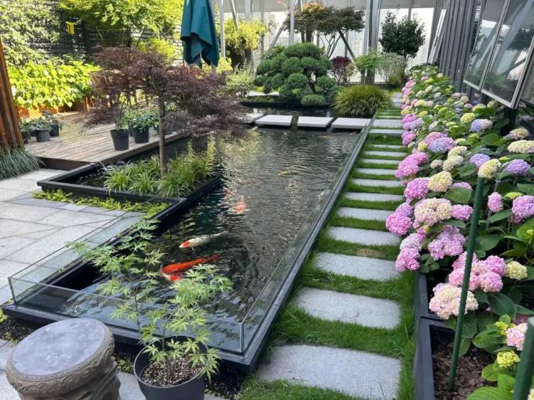 泰安酒店阳台屋顶花园绿化设计